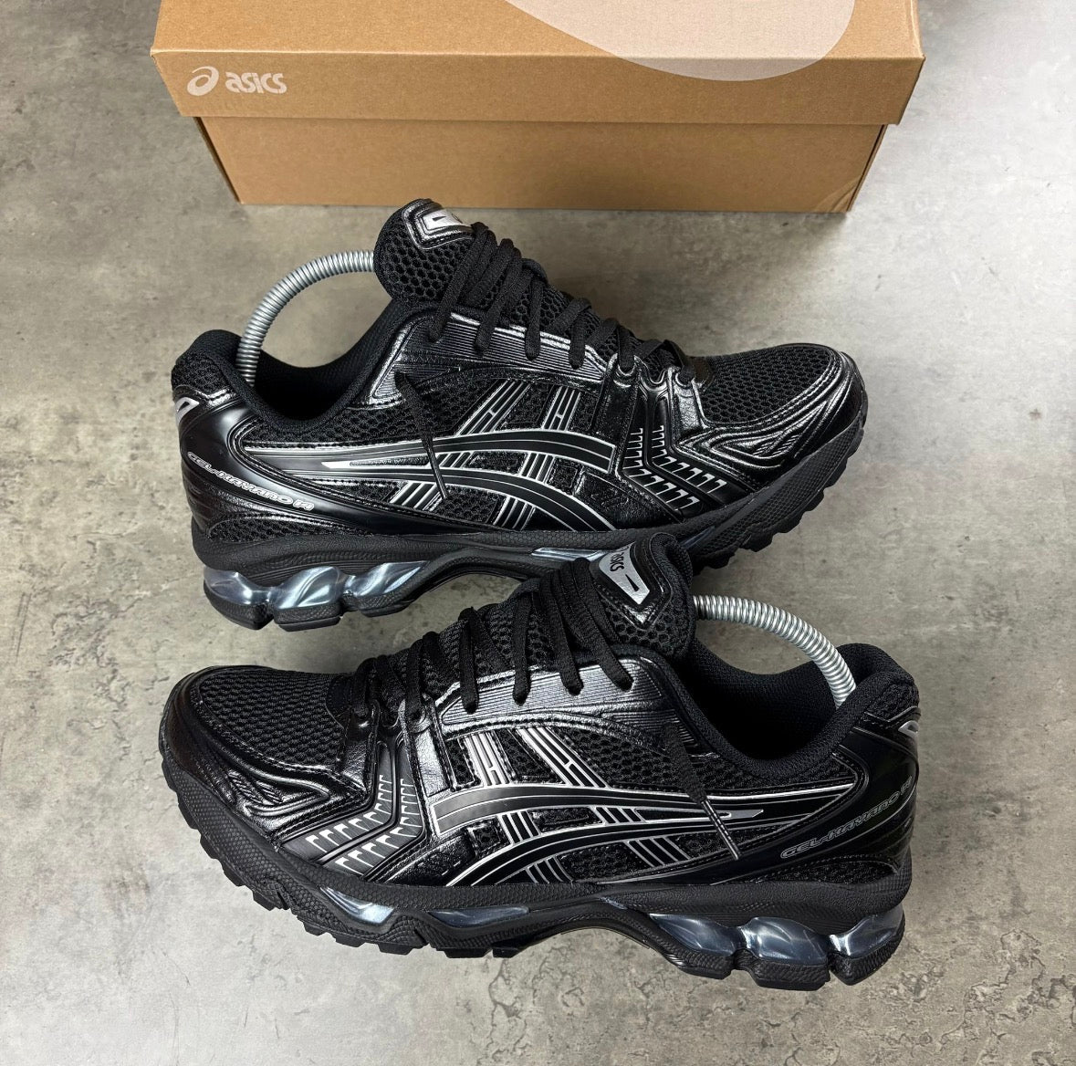 ASICS GEL KAYANO