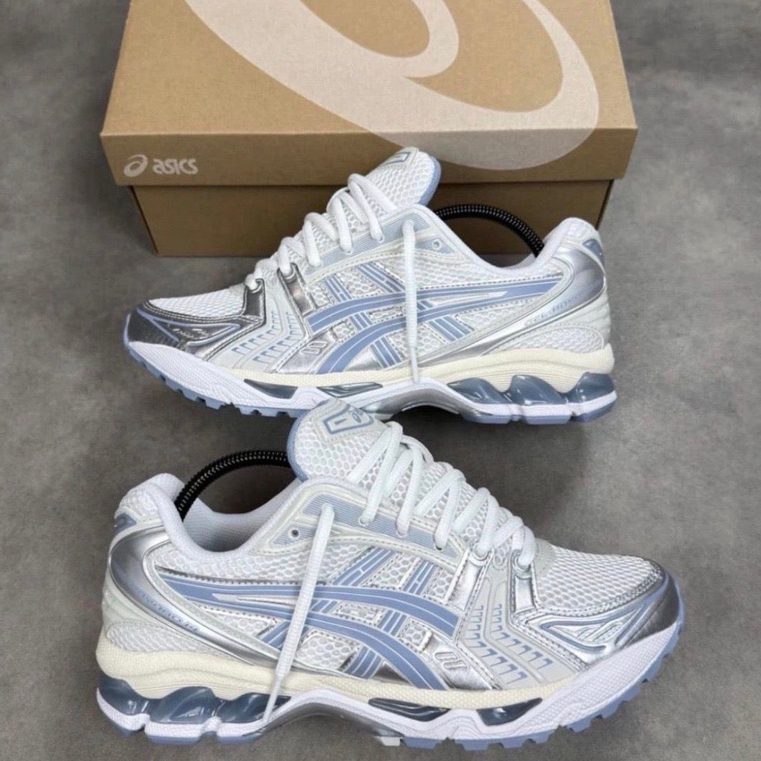 ASICS GEL KAYANO