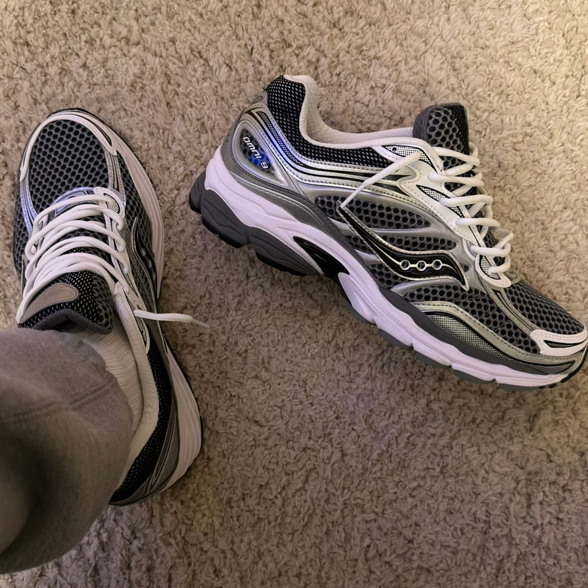 SAUCONY OMNI 9