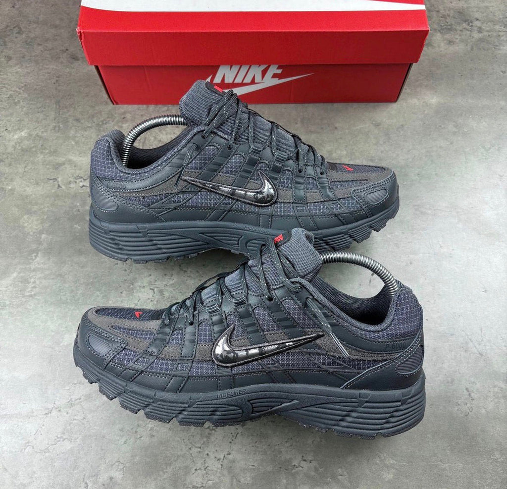 NIKE P6000
